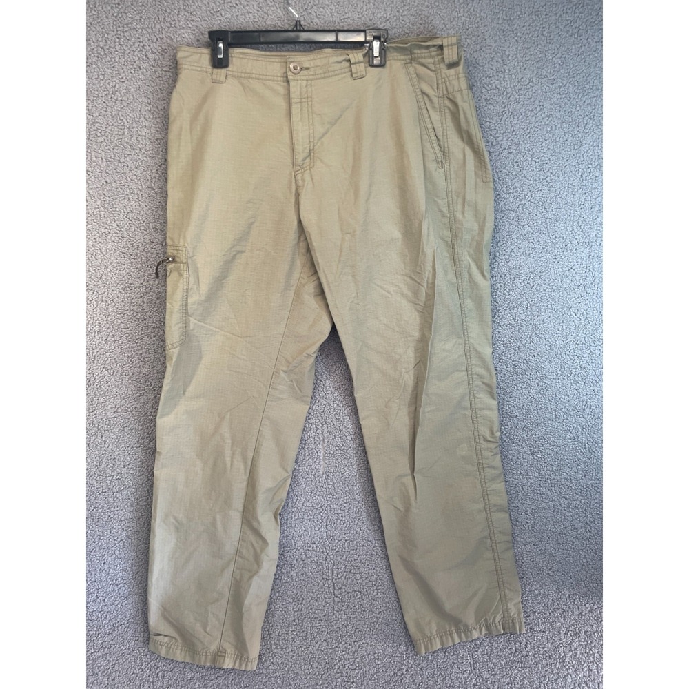 Columbia Sportswear Company Mens khaki‎ cargo pants, size 38x32